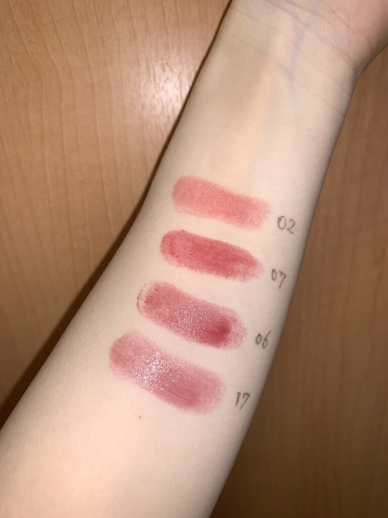 リップモンスター カラー比較写真(腕スウォッチ+フラッシュあり)