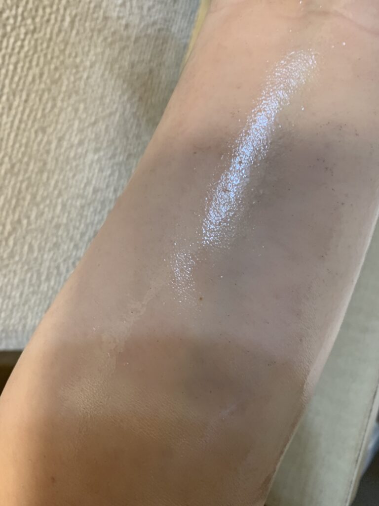 カウブランド メイク落としオイル 馴染ませ後 落ち具合イメージ